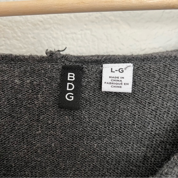 Urban Outfitters BDG Grey Pullover Sweater Ribbed Sleeves - Picture 4 of 5